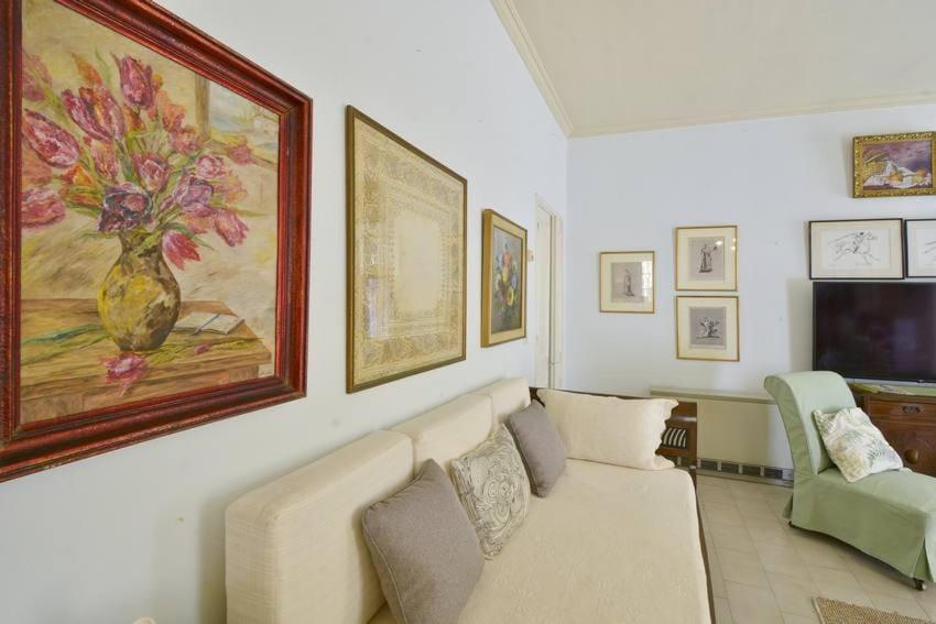 Wishing Well Apartment, Old Town