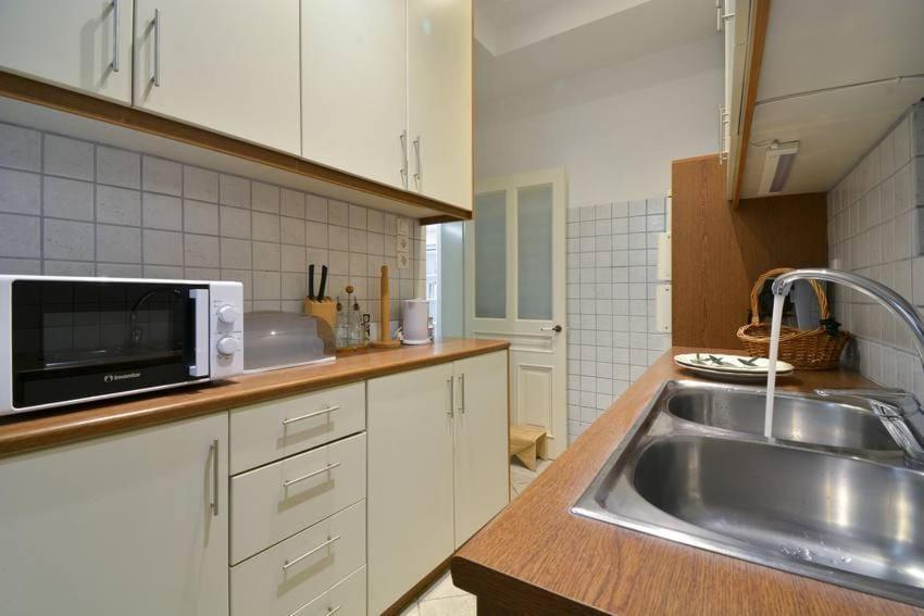 Wishing Well Apartment, Old Town *
